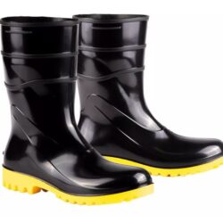 BOTA BORRACHA PVC PRETA SOLA AMARELA S/F S/B CARTOM 39