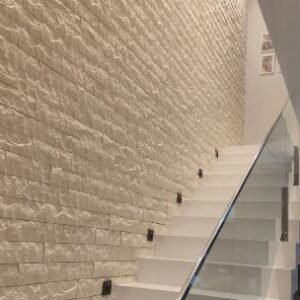e5ec69d6-351b-4ee3-936c-7aaef9a22e19 REVESTIMENTO CIMENTICIO 30X10 15MM AREIA ROCKFACE ARTESANAL (35 UN/M2)