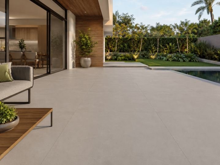 af4375a3-ef67-46f2-8f8f-39c058a5ffae PORCELANATO EXT GRIGGIO NOTTE PLUS 121X121 BELLE (2,93)