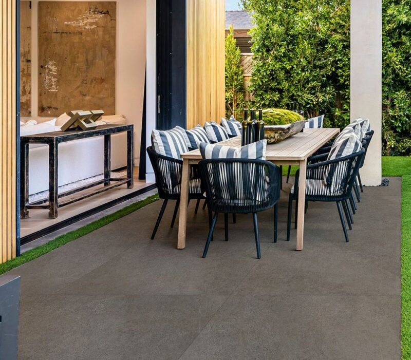 PORCELANATO NATURAL EXTERNO LIMESTONE TAUPE RT 90X90 DELTA NOVA (2,42)